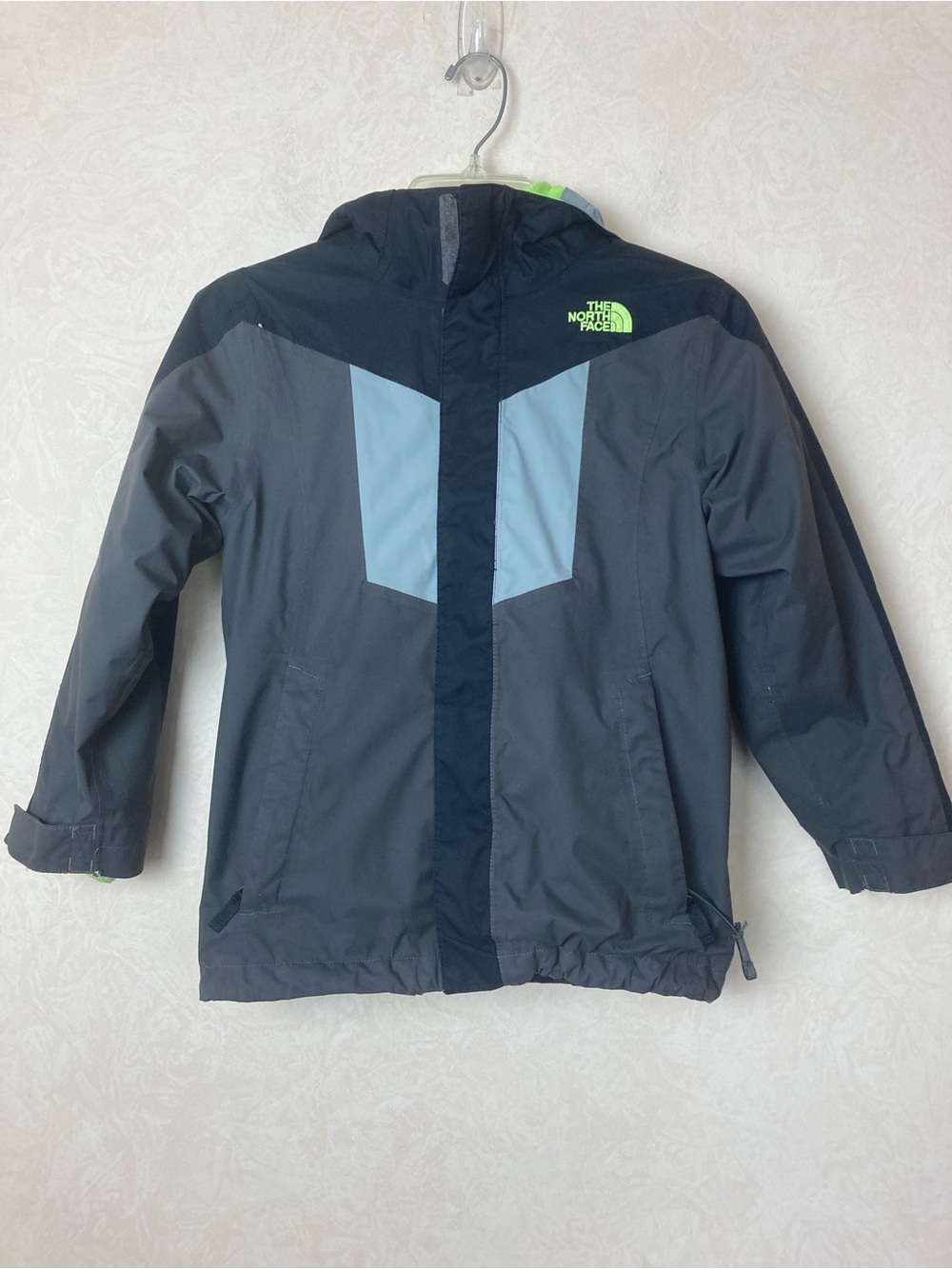 The North Face Vortex Triclimate Jacket 3 in 1  Waterproof HyVent Boy Size 7/8